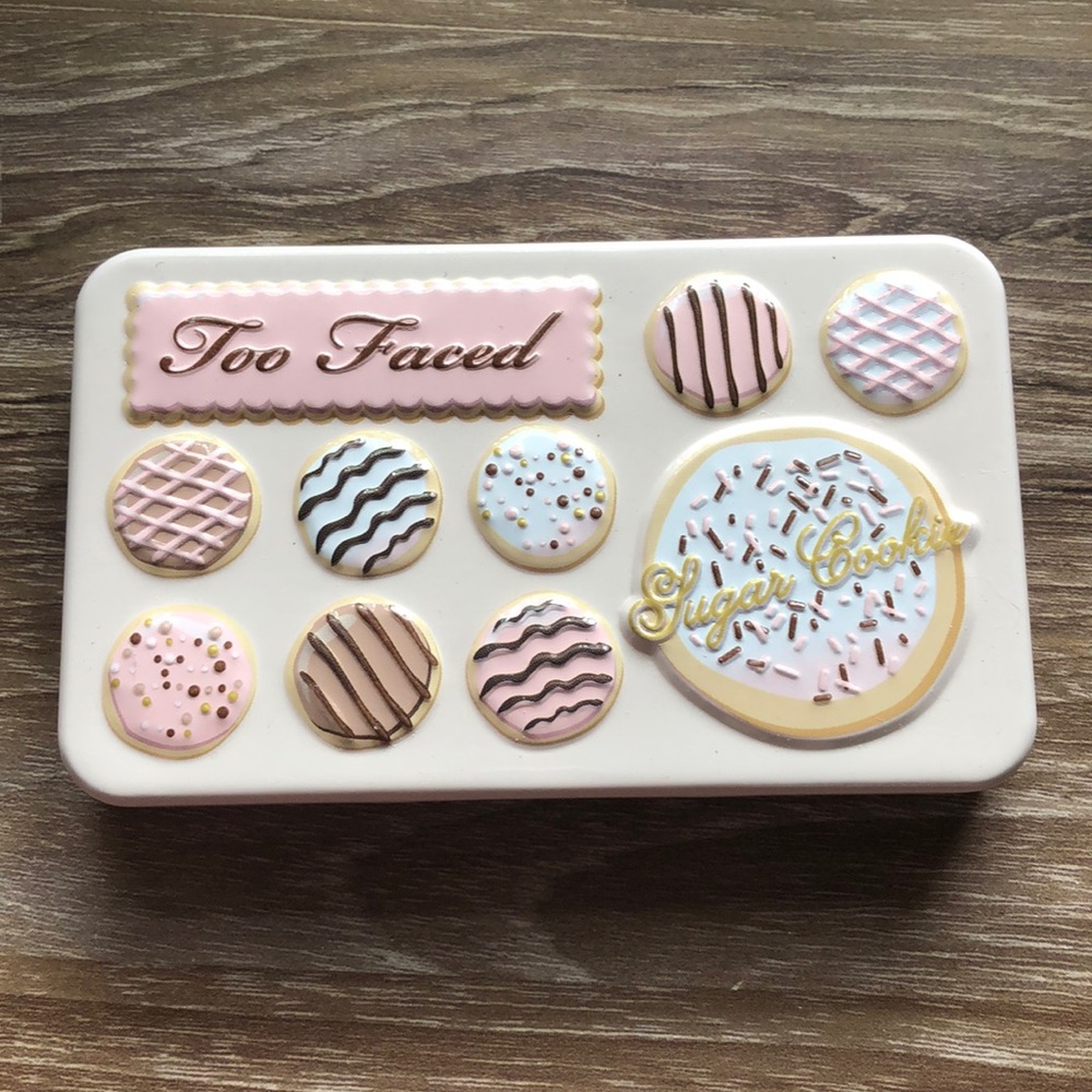 Too Faced Sugar Cookie Eyeshadow Palette